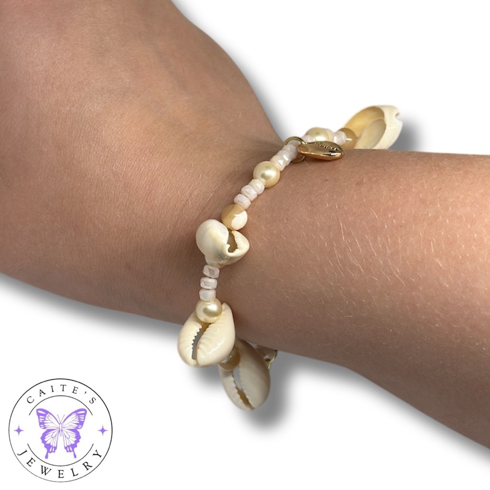 Handmade Gold Wire Bracelet with Cowrie Shells